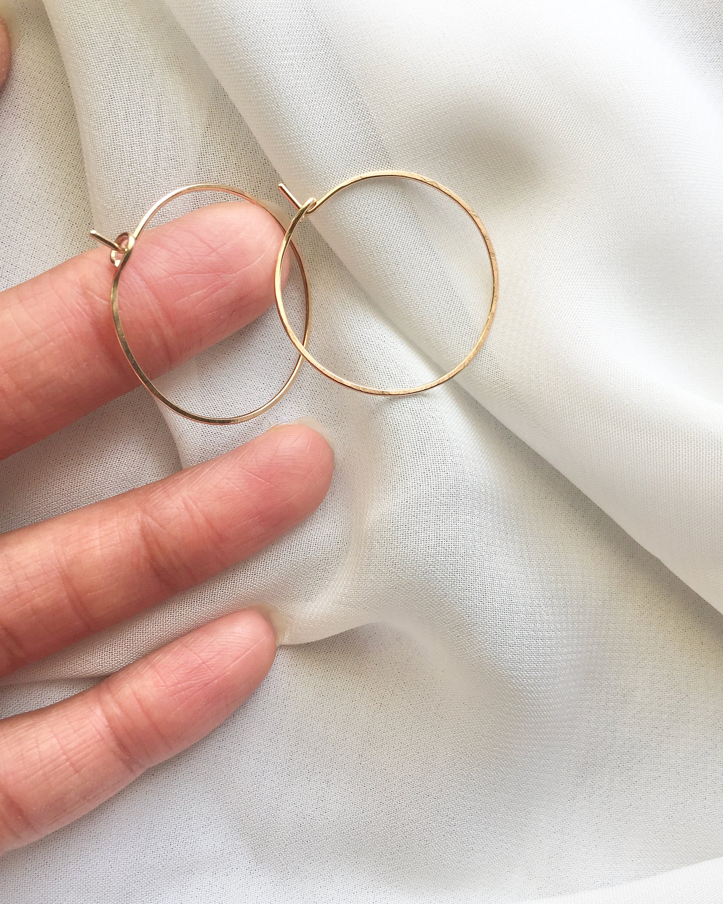 Simple Everyday Hoop Earrings | Minimalist Hoop Earrings | IB Jewelry