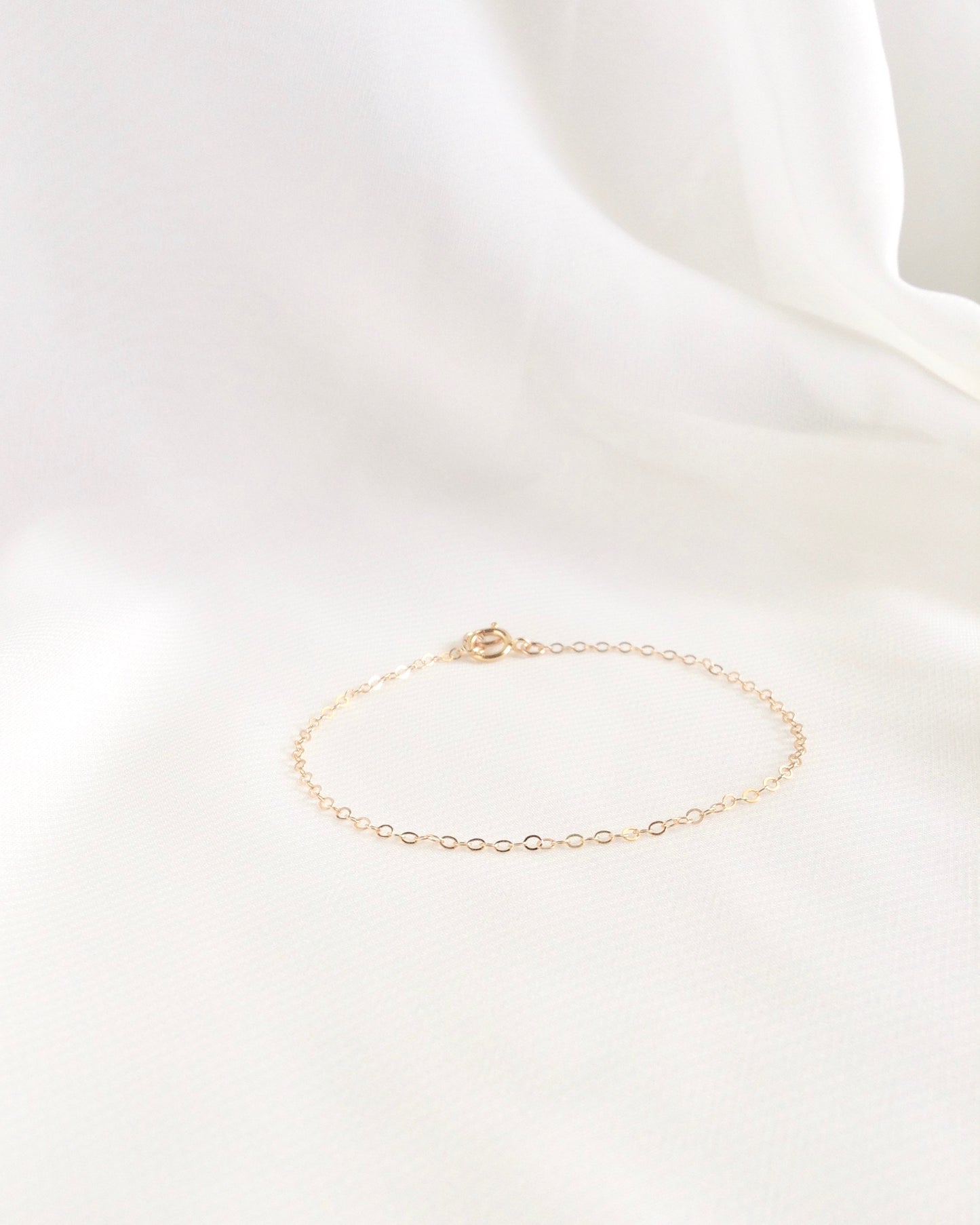 Minimalist & Delicate Plain Thin Chain Bracelet | IB Jewelry