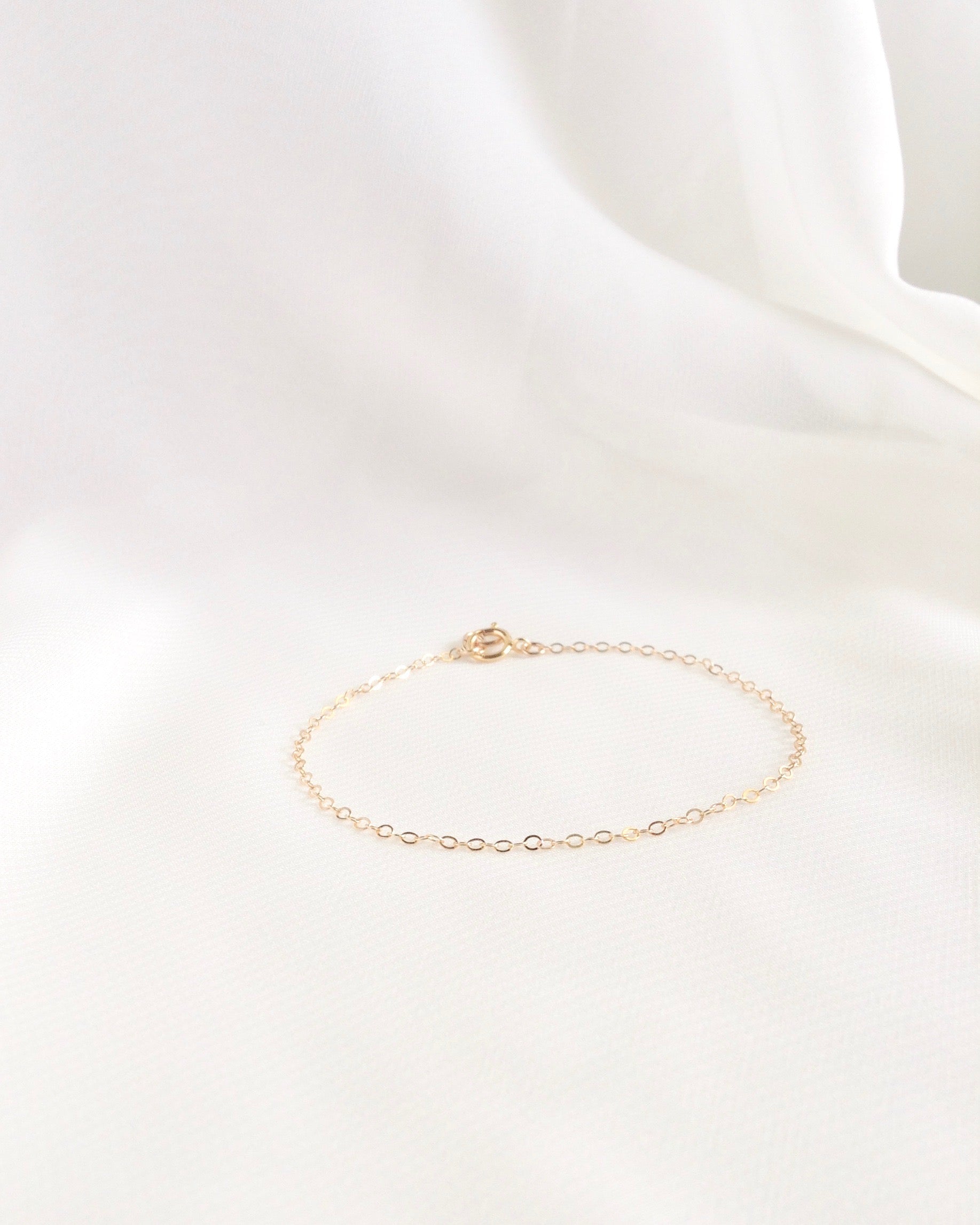 Minimalist & Delicate Plain Thin Chain Bracelet | IB Jewelry