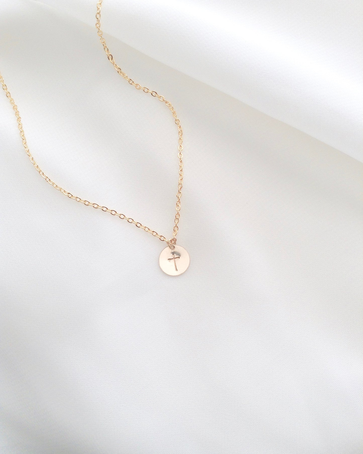 Delicate Cross Necklace | IB Jewelry
