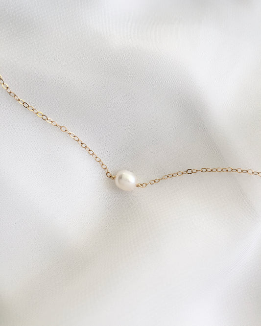 Single Delicate Pearl Bracelet in Gold Filled or Sterling Silver | Dainty Minimal Pearl Bracelet | IB Jewelry