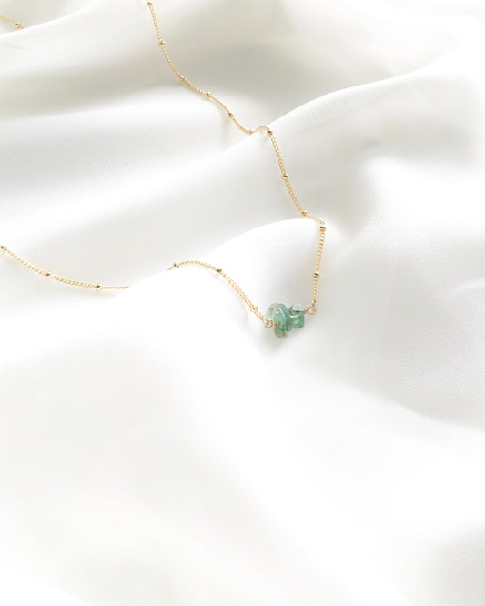 Delicate Raw Emerald Crystal Satellite Chain Necklace | IB Jewelry