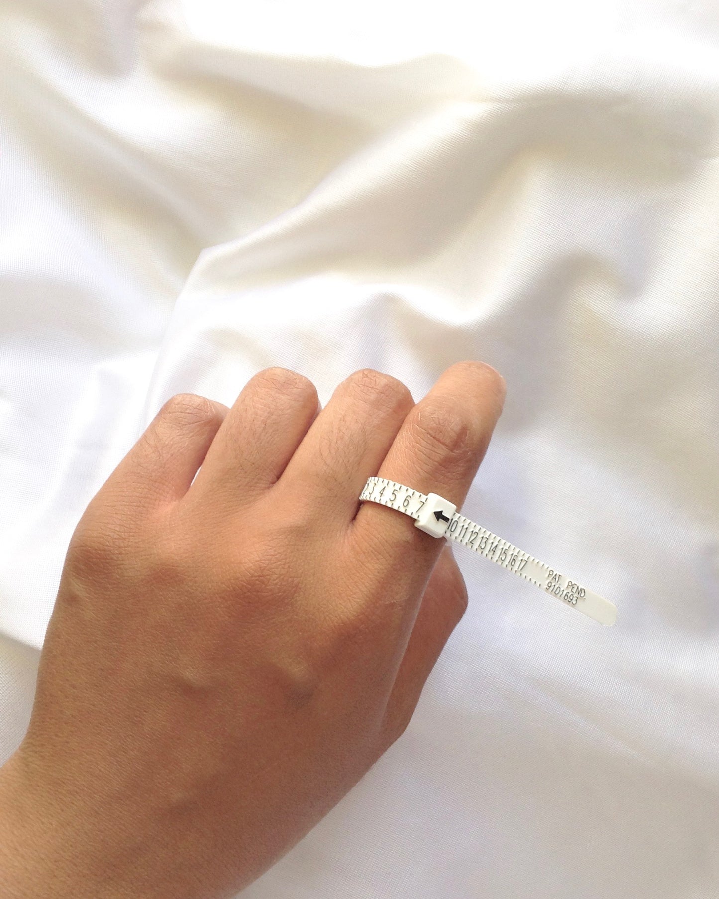 Ring Sizing Tool | Adjustable and Reusable Ring Size Finder | IB Jewelry